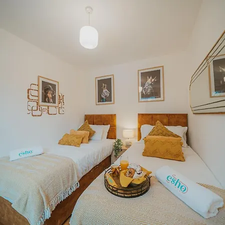 Cotswolds- Homely 2 Bed House With Garden, Wifi - Esho Stays Cirencester Exterior photo