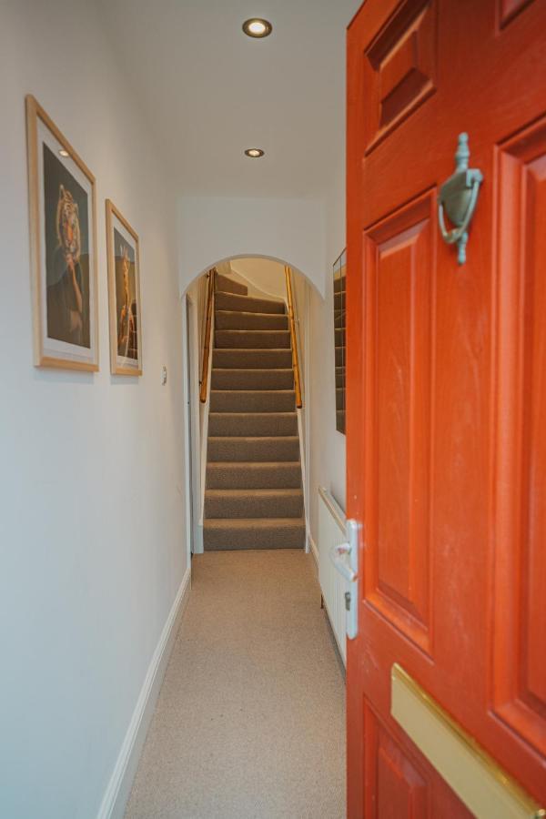Cotswolds- Homely 2 Bed House With Garden, Wifi - Esho