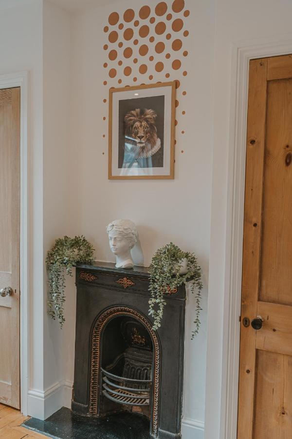 Cotswolds- Homely 2 Bed House With Garden, Wifi - Esho Cirencester