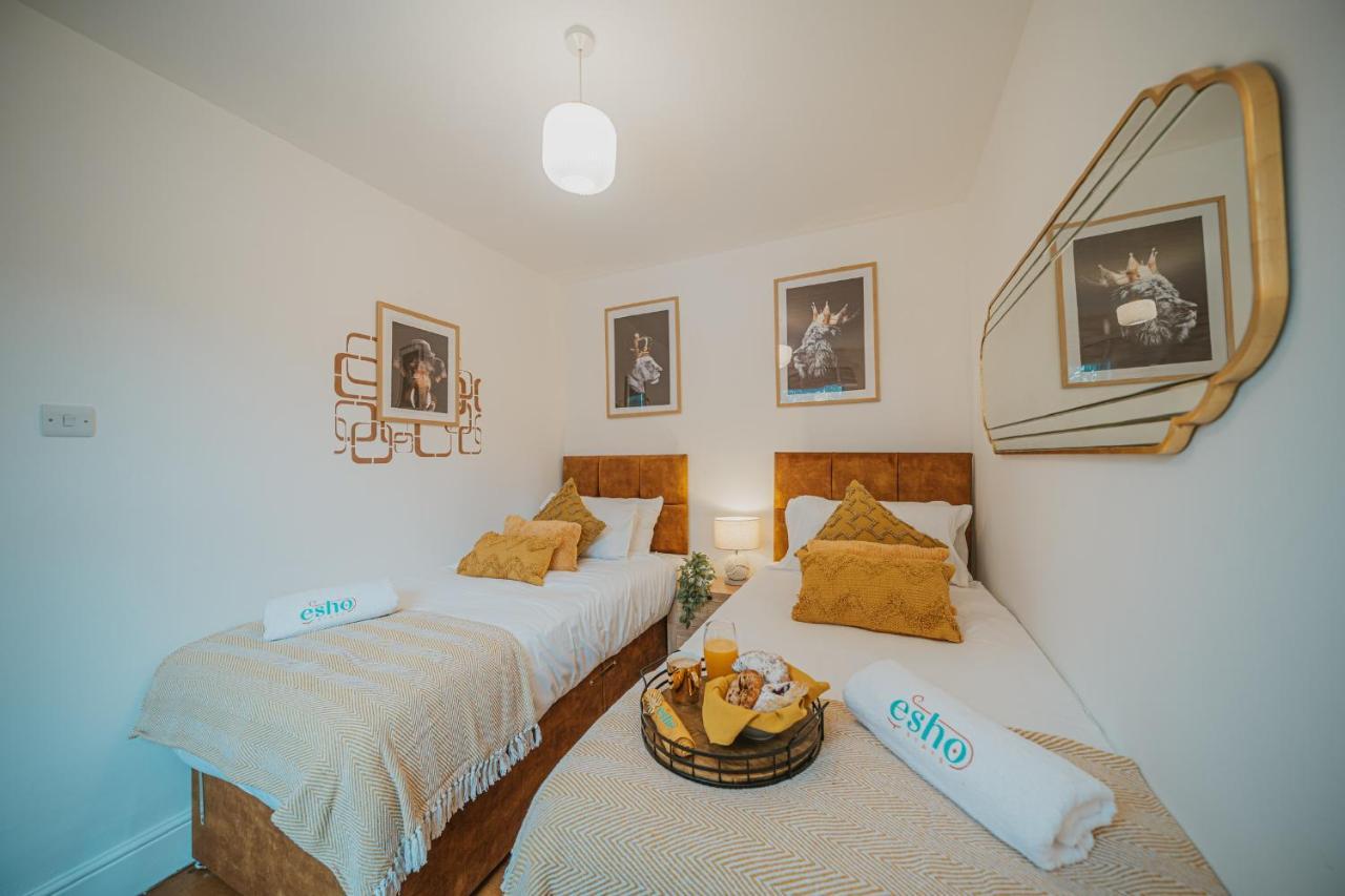 Holiday home Cotswolds- Homely 2 Bed House With Garden, Wifi - Esho